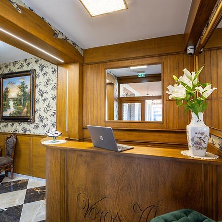 Voeroes Alom Panzio Bed & Breakfast Tiszakecske Exterior photo